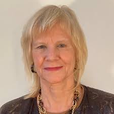 Pamela Luft's Instagram, Twitter & Facebook