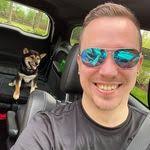 Andrew Wnuk's Instagram, Twitter & Facebook