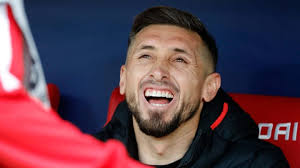 Hector herrera with his wife shantal and children david and valentina during his presentation ceremony for. West Ham Monitoring Atletico Madrid S Hector Herrera Ahead Of Summer Rebuild