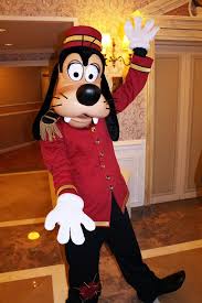 Worldwide Wednesday Meeting Tower Of Terror Bellhop Goofy At The Disneyland Paris Hotel Kennythepirate Com Disneyland Paris Disneyland Tokyo Disney Sea