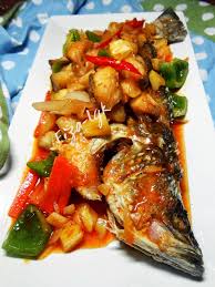 Menu ikan siakap masam manis ni antara menu yang paling favourite setiap kali saya dan family makan di luar. Resepi Ikan Siakap Masam Manis Simple Resep Masakan Khas