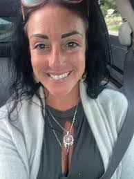 Stephanie Grassi's Instagram, Twitter & Facebook