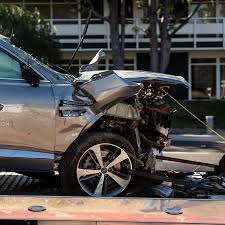 Tiger woods was involved in a serious car accident tuesday morning in los angeles, injuring his right leg, ankle and foot. Video Shows Tiger Woods S Damaged Vehicle Following Crash The New York Times
