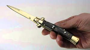 Our mafia italian milano stiletto automatic offers you a perfectly made stiletto knife with cutting edge 440 stainless steel bayonet style blade. Switchblade Stiletto 23cm 9 Buffalo Horn Gold Plated Frank Beltrame Youtube