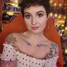 Abbie Flaherty's Instagram, Twitter & Facebook