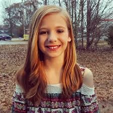 Kaitlin Rhodes's Instagram, Twitter & Facebook