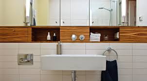 Der raum in einem kleinen bad lässt sich mit den passenden design lösungen effektiver denn je nutzen. Kleine Badezimmer Grosser Machen Finde Ideen Bei Couch