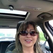 Linda Packham's Instagram, Twitter & Facebook