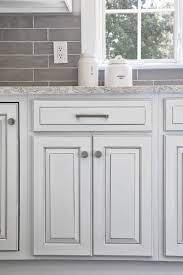 Shop the premium quality rta kitchen and bath cabinets at woodstone cabinetry norcross! White With Gray Glaze Base Love Your Room