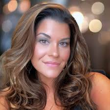 Janine Mcconnell's Instagram, Twitter & Facebook