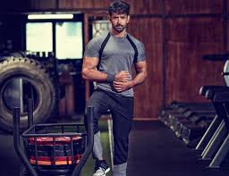 Hrithik roshan wallpapers hrithik roshan 377 bollywood hungama. Hrithik There Is A Lot More To Kabir Than What Has Been Expressed So Far Preetlari Radio Entertainment Brampton Toronto Canada