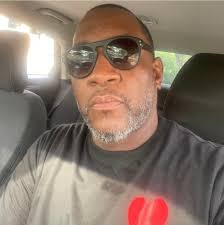 Giant double cheeseburger pizza recipe with ground beef crust