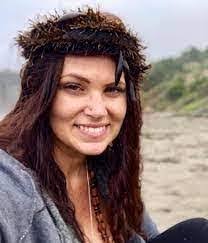 Kristina Olmos's Instagram, Twitter & Facebook