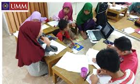Untuk tetap bertahan dalam persaingan, para pelaku usaha harus bisa melihat tren yang ada. Pmm Umm 97 Perkenalkan Program E Learning Joyful English Jurnalpost