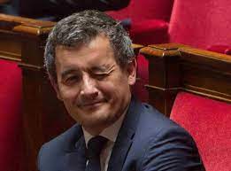 Il a été directeur de campagne de christian vanneste pour les élections législatives de 2007 et les municipales de 2008. Gerald Darmanin Fait Encore Scandale Qui Est Sa Femme Rose Marie