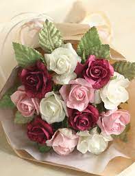 Aren't sure which flowers to send for which anniversary? Wedding Anniversary Flowers By Year Uk