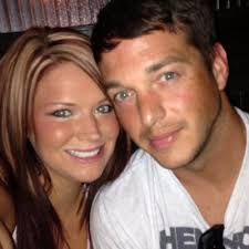 Lindsey Nolan (@Lindsey8412)