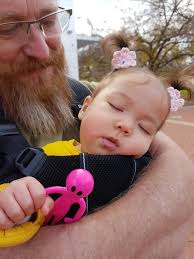 Bầu với bạn trai Tây hơn 20 tuổi quen qua mạng, cô gái Việt sang Úc nuôi  con sung sướng