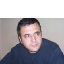 Sedat peker'in dedesi ahmet bey'de peker soy adını almış ve rize'den göç edip adapazarı'na yerleşmiştir. Sedat Peker Firma Sahibi Peker Emlak Xing
