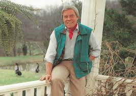 The country singer died at his home in franklin, tennessee, on friday morning, his son dean confirmed with great. Fsilgoa6sz Knm