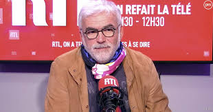 «le confinement et la violence sont en dialogue en ce moment». Pascal Praud Charge Quotidien Je Suis Tres Etonne Que Le Groupe Tf1 Laisse Perdurer Cette Emission Puremedias