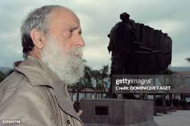 187 Art Contemporain Sculpture Stock Photos, High-Res Pictures, and Images 