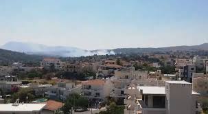 Μπορεί ο πρώτος μήνας της να είναι ο μάρτιος. Megales Fwties Se Rafhna Kai Barnaba Attikhs Ta Nea