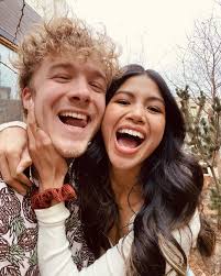 Darlene Joy 🍍 (@_darlenejoy) • Instagram photos and videos