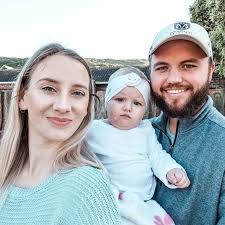 Celeste Manley's Instagram, Twitter & Facebook