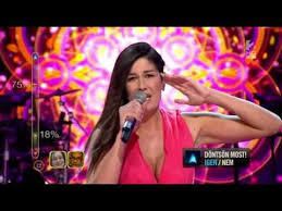 Singh viki élő adásban lépte át a határait… Singh Viki Euphoria Rising Star Youtube