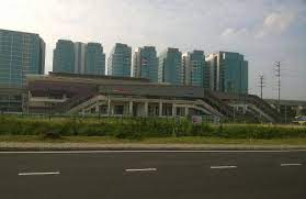 The subang jaya station is a rail station located in ss16 subang jaya and served by the ktm komuters port klang line and from 30 june 2016 also by rapid ra. Subang Jaya Station Wikiwand