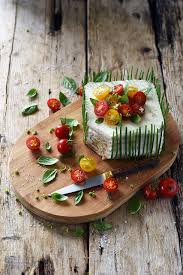 Dorian Cuisine Com Mais Pourquoi Est Ce Que Je Vous Raconte Ca Mon Sandwich Cake Parce Que Mon Prochain Livre A Apero Tapas Gateau Savoureux Idee Tapas
