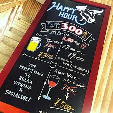 毎日happy hourはじめましたっ キンキンには冷えたビール 300 赤白グラスワインが 500 他 アルコールは全品300円引き 仕事終わりの自分へのささやかなご褒美いかがでしょう w minamiazabu az ハッピーアワー ビール 南麻布