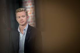 As Reddit stock falls, CEO questions value of Google’s AI Overviews