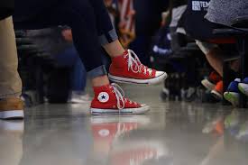 They produce tons of shoes by copying popular designs or luxury brands for dirt. Top 100 Shoe Companies In 2021 Alphabetically My Shoe Dog