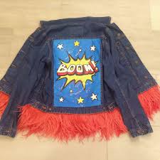 Black And Blue Split Denim Jacket Denim Jacket Boom Of Dark Blue Color 100 Cotton Hand Painted Decorated With Detachable Ostrich Feathers Of Red Colour Woven Label I Kot Ceket Giyim Dikis