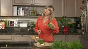 Autorski program kulinarny ewy wachowicz, która zaprasza widzów do swojej prywatnej kuchni i przyrządza przed kamerą potrawy wyśmienitej kuchni polskiej z elementami. Ewa Gotuje Strona Programu Polsat2 Pl
