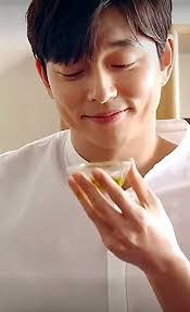 Alex Renderos's Instagram, Twitter & Facebook