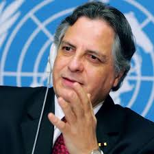 Ayer rendí homenaje a Julio Ramón Ribeyro: Inauguré en la Embajada ante la  Unesco la sala de reuniones que lleva su nombre. Asistieron entre otras  personalidades, el Director del Instituto Cervantes en