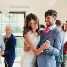 Que ce soit les robes de mariée. Musique D Entree Pour Un Mariage 20 Chansons Inspirantes Et Originales Femme Actuelle Le Mag