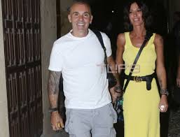 Αυτή ακριβώς είναι η έκφραση στα πρόσωπα μας όταν μας ανακοίνωσε ο δήμαρχος. Stelios Rokkos H Syzygos Toy Elenh Gkofa Einai Panta Sto Pleyro Toy