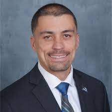 Roel Aradia's Instagram, Twitter & Facebook