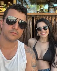 Nós… 👨‍👩‍👧☀️🏝️ #riodejaneiro #regiaodoslagos #buzios #praia #familia  #amor