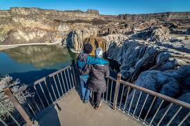 Twin falls is the county seat and largest city of twin falls county, idaho, united states. Best Things To Do In Idaho In The Winter Ski Soak And Sip Travelingmel