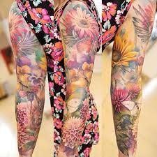 Incredible Floral Sleeve With Birds And Butterfly By The Amazing Lianne Moule I Adore The Past Full Sleeve Tattoos Colorful Sleeve Tattoos Best Sleeve Tattoos