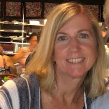 Danielle Swafford's Instagram, Twitter & Facebook