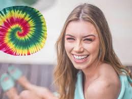 Tie-Dyeing Your Butthole: Summer's Hottest Trend