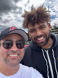 Robert Raffaele (@RobertRaffaele)