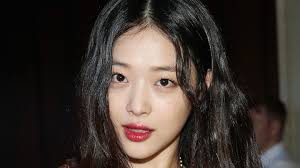 This is an alphabetical list of notable female movie actors with a last name that begins with the letter j or k. K Pop Stars Who Died Way Too Young