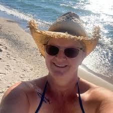 PEC Minor Hockey (@PECMHA)